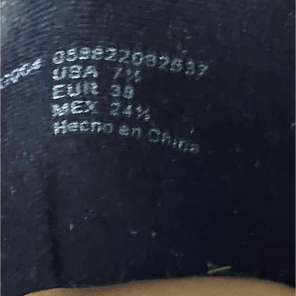 EUC Chaps Black Slip-on Loafer Shoe 7.5 - Picture 9 of 9